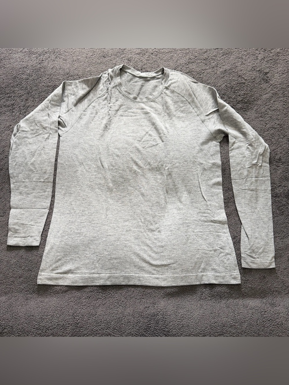 Lululemon Seamless Long Sleeve Shirt Large Heather Gray Running Workout Top